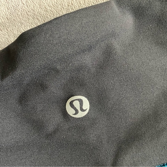 Lululemon 6” Train Times Shorts, Size 10 - Picture 7 of 12